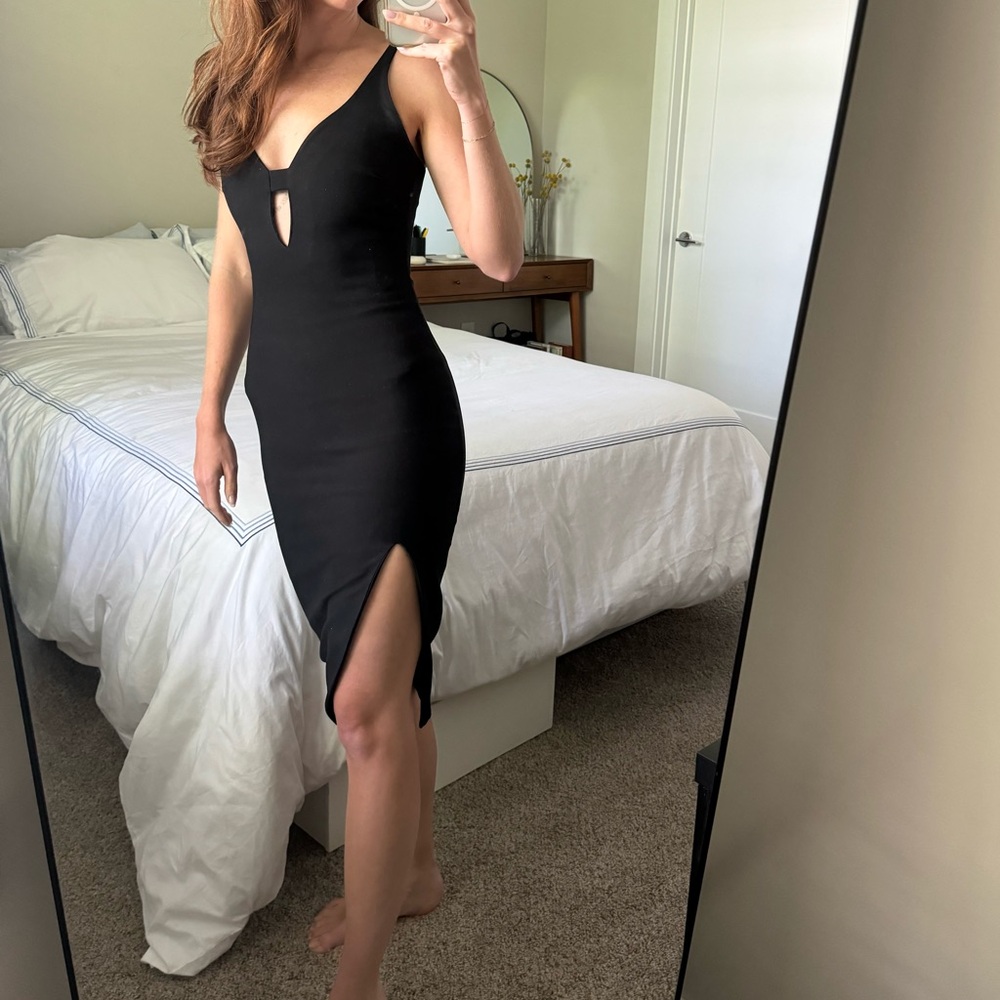Elizabeth and James Little Black Dress size 2